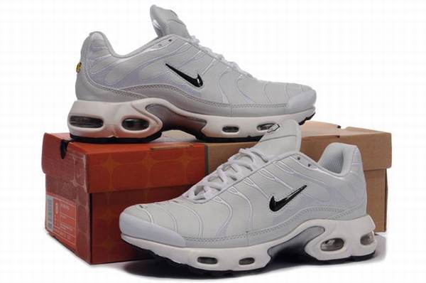 nike tn requin cuir noir nike tn requin cuir noir