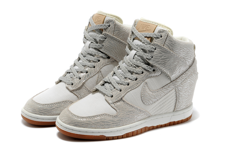 nike dunk sky high homme beige